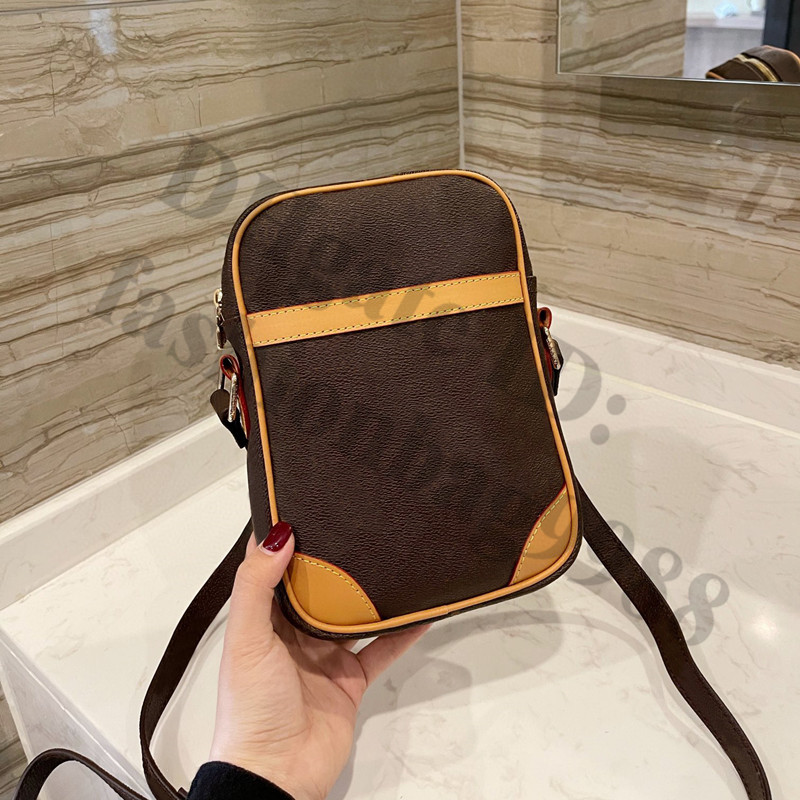 

Men Mini Square Shoulder Crossbody Hand Bags Real Leather Female Unisex Fashion Brand Summer Purses Cross Body One Side Message Men's Bag For phone Luxury Wallet, Make up the difference
