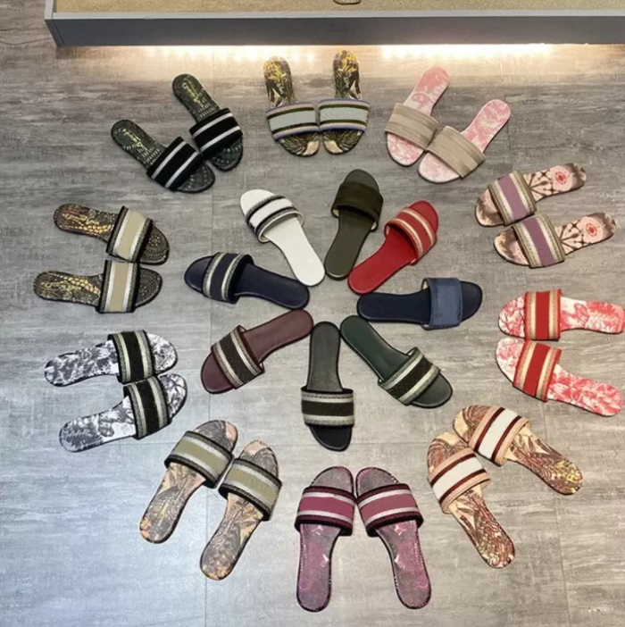 

Designer Slippers Leather Women Paris Dway Scuffs Slipper Embroidered Dazzle Beach Slide Summer Sandals Striped Ladies Big Head Rainbow letters Flip Flops with box, Color1