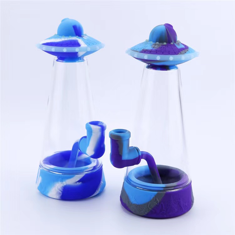 

Products Glass Smoking Pipe Silicone Smoke Gun Luminous Smoke Bottle UFO Hookah