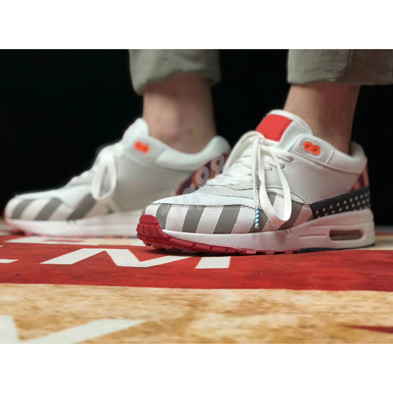 

2021 React Element 87 55 sports Shoes Mens SAIL Hyper Pink Bred Medium Olive Solar Red ROYAL TINT Womens Breathable Sneaker Trainers, Black