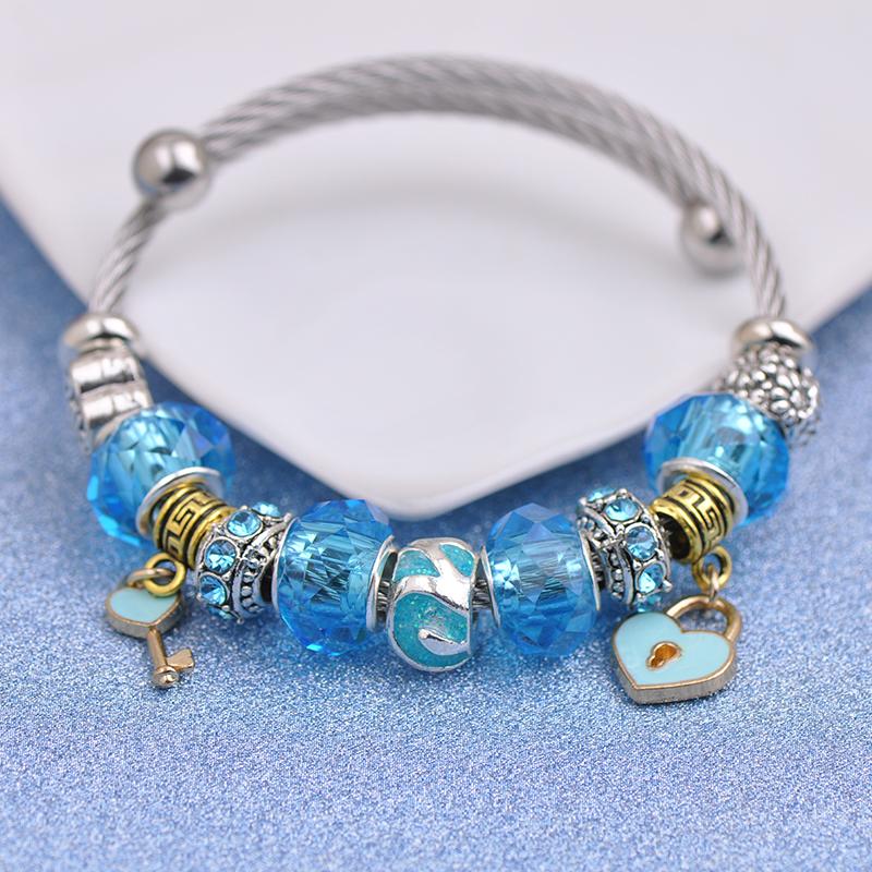 

Charm Bracelets 2021 Blue Crystal Glass Fashion Heart Bracelet Lovely Office Gift Silver-plated Women's Accessories PDA-149
