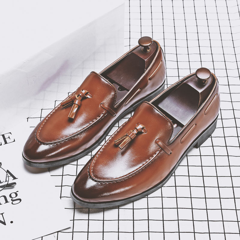 

Italian Oxford Shoes For Men Designer Formal Mens Dress Shoes Leather Black Luxury Party Wedding Shoes Men Tassels Flats Loafers