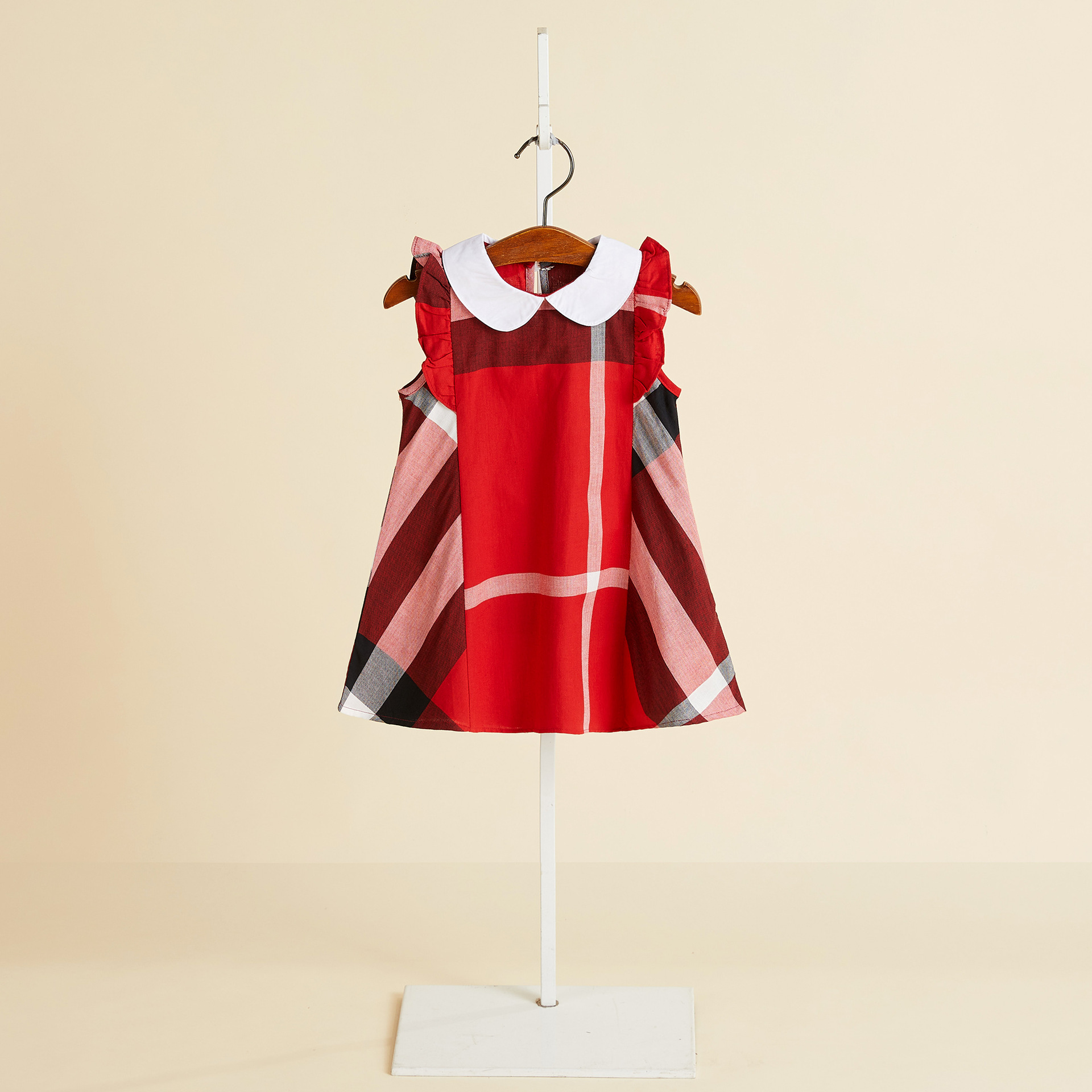 

Beni Children's sleeveless dress summer cotton girl lace a word skirt cute girl children's skirt wholesale, Red;yellow