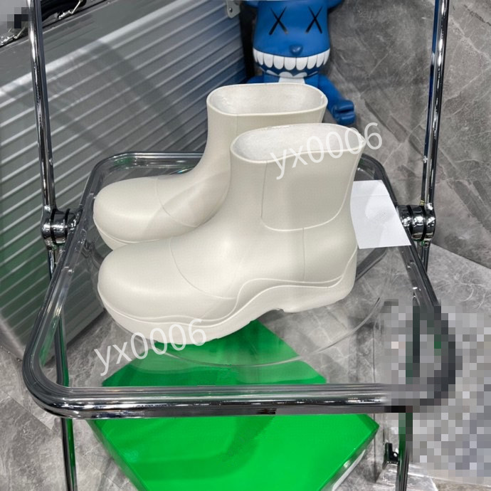 

Autumn Winter Womens Designer Boots For Women's Slip-On Round Toe Ankle Boats Woman And Men Buckle Motorcycle Luxurious Ladies Brand yx211016, 07