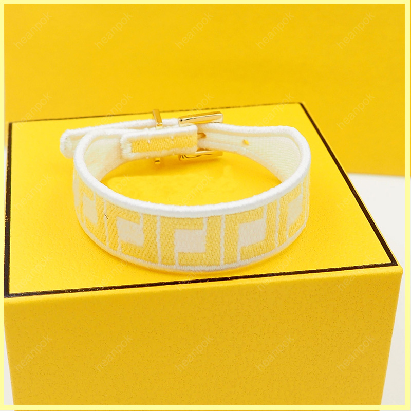 

Fashion Designer Bracelet For Mens Women Woven Bracelet Letters Gifts Womens Heanpok Jewelry Luxury Love Bracelets F Jewelry 22011103R