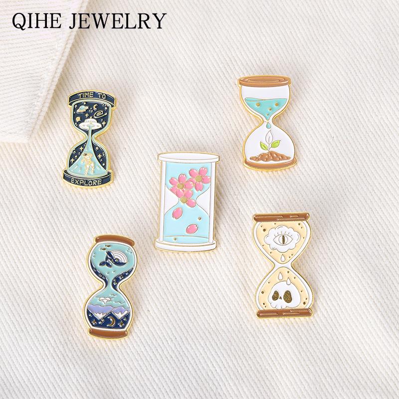 

Pins, Brooches Time Shalou Hourglass Astronaut Whale Flower Enamel Pin Backpacks Clothes Lapel Pins Badge Jewelry Gift For Friends, Gray