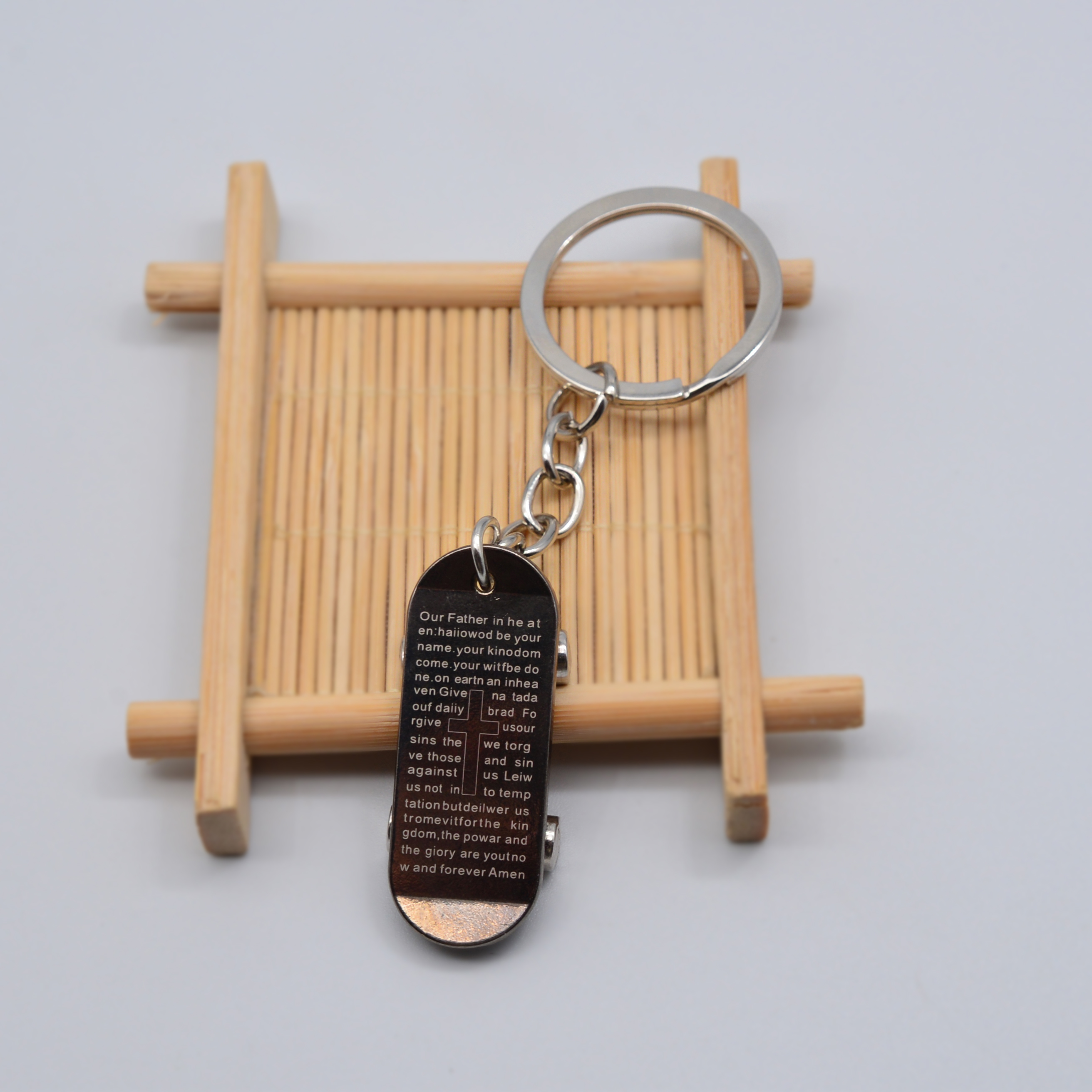 

High Quality Metal Scooter Skateboard Keyring Keychain Pendants Fashion Bag Charm Unisex Jewelry Gift
