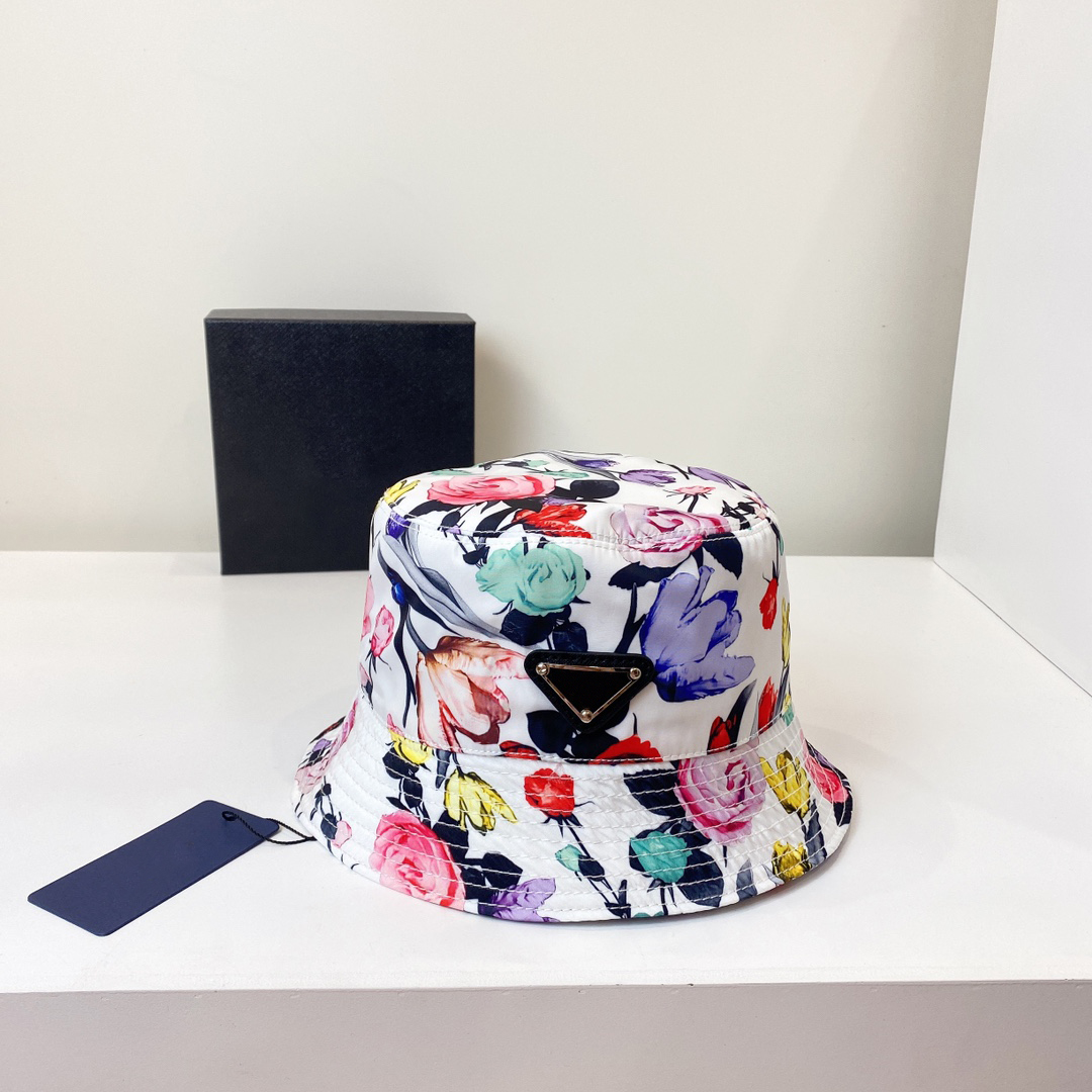 

Luxury designer Bucket hat 2021 New fashion trend for both men and women outdoor travel leisure sun shade sunscreen high quality hats in 4 colors good nice, Multi