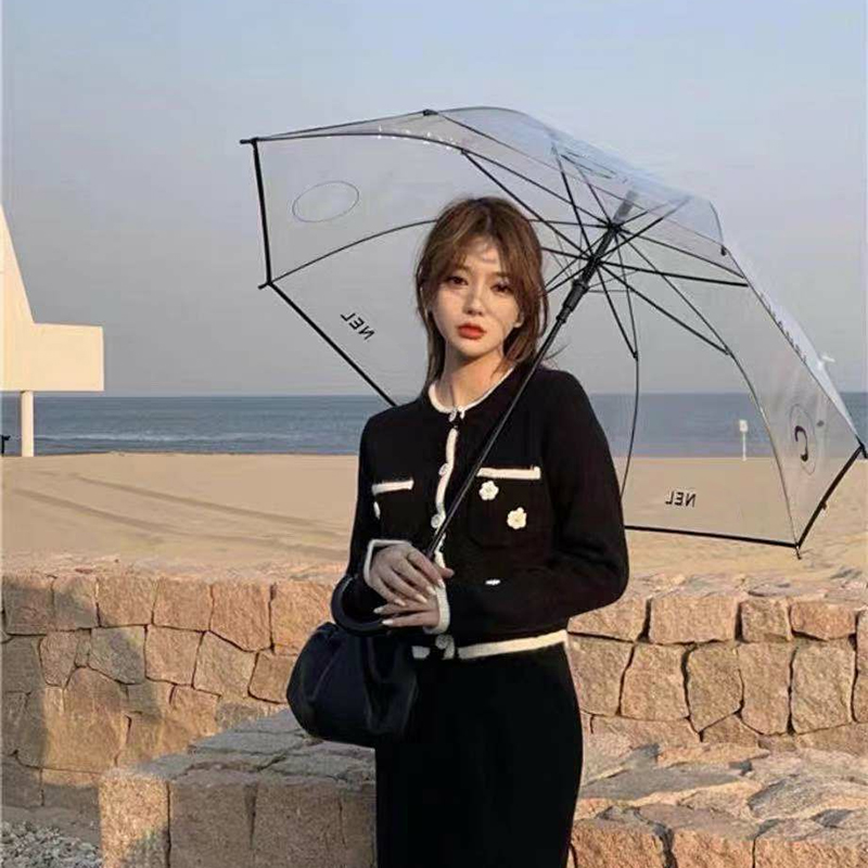 

Designer Sun Shade Umbrellas White Folding Luxurys Designers C Rain Reverse Umbrellas Parasol Windproof Raining Drop Umbrella D2110154Z