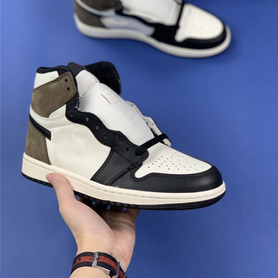 

Hot Sell Sail Black Dark Mocha 1 High OG Chaussures Fashion Women Mens Sports Shoes 1s Outdoor Athletic Sneakers Trainers