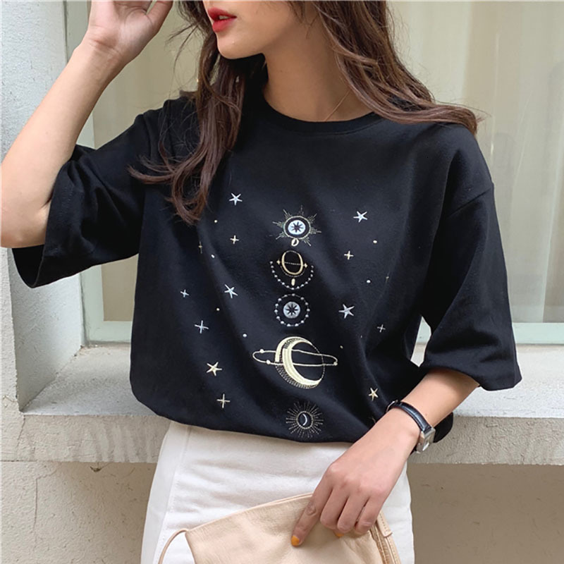 

2021 New Harajuku Sun and Moon Graphic Star Embroidered t School Black Summer White Short Ulzzang Top Loosely Feminine Shirt Nfjb