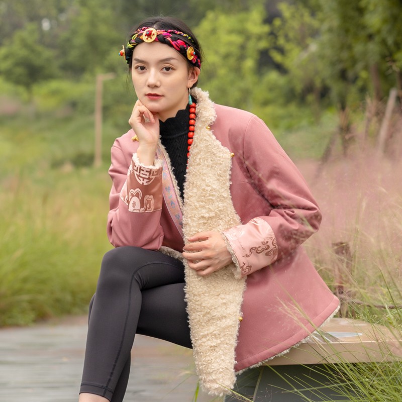 

Traditional Ethnic clothing Asian tang suit style vintage Costume long sleeve cotton Tibet top women winter oriental elegant outfit