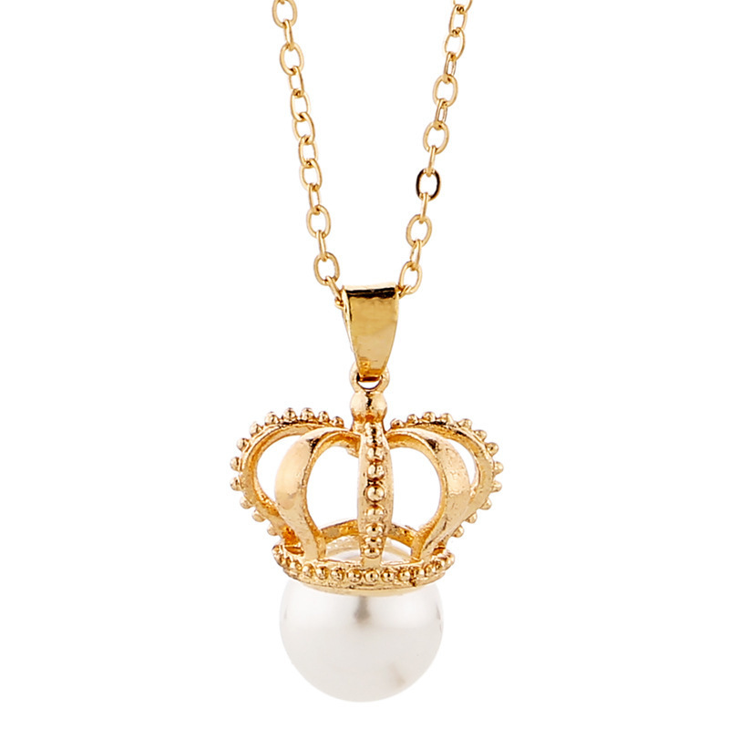 

Hollow Crown Necklace Pearl Crown Pendant Collarbone Chain Pearl Necklace Female