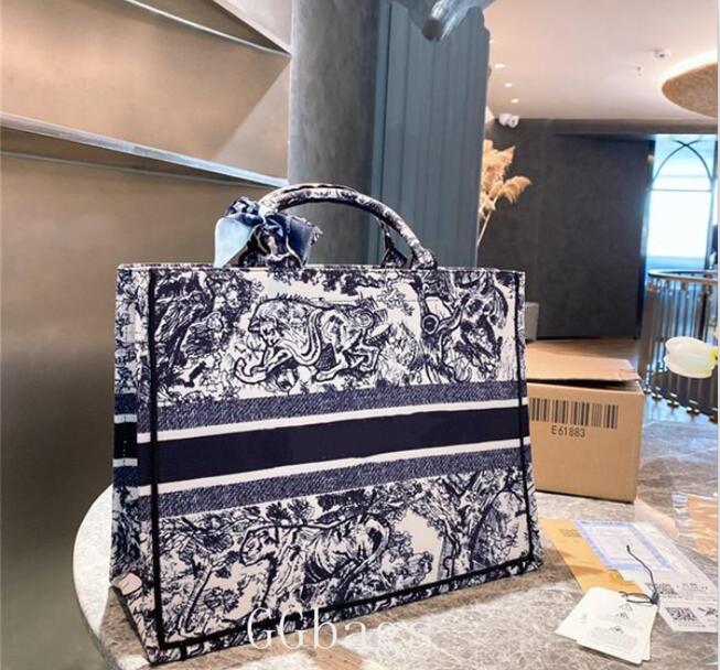 

2021 top shopping bag handbag Women Luxurys Designers fashion embroidery bags handbags designer should er high quality clutch with silk scarf, Sky blue