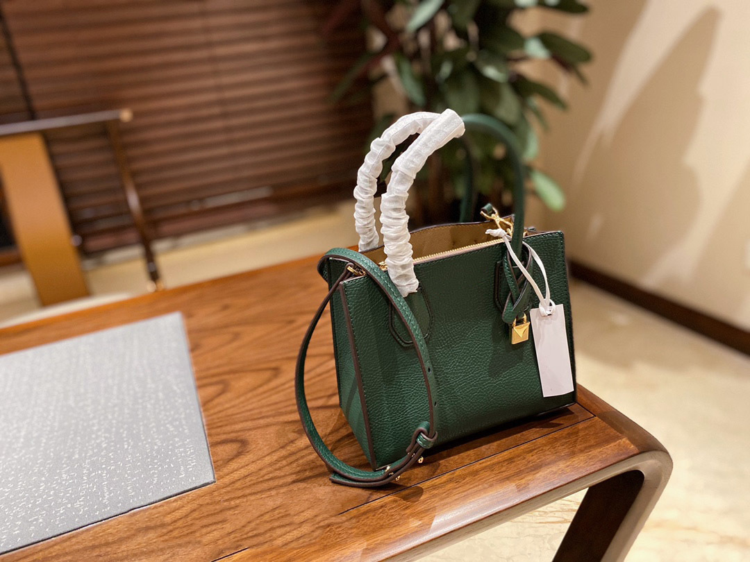 

New shoulder bags Women handbag Crossbody bag brands designer handbags high quality flower printing bag purse size:20*22cm1, Green