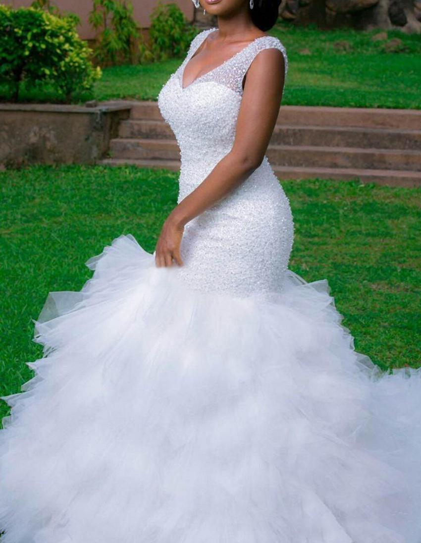 

2022 Vintage Mermaid Wedding Dress Beading Sheer Deep V Neck Backless Corset Ruffles Tulle Garden Bridal Gown, White