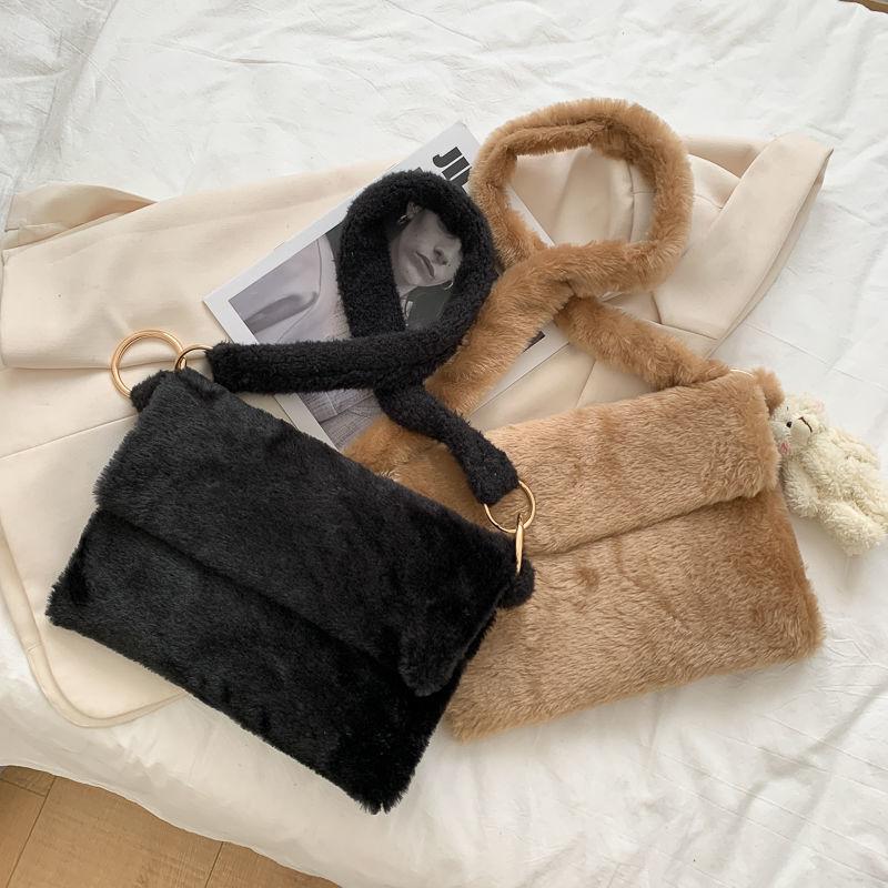 

In autumn and winter, the new plush small bag women's 2021 new fashion crossbody bag wild foreign shoulder Mao Mao, Khaki