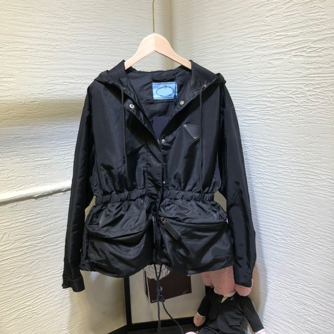 

P family Zhang Jiani' same type of assault suit cool letter triangle elastic waist drawstring jacket windbreaker coat, Black