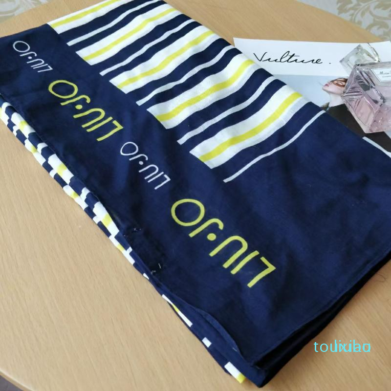 

Scarves Foreign Trade Italian Fashion Lady Warm Thickened Winter Scarf Shawl Stripe Long Trend Shows Temperament Neckneck 11