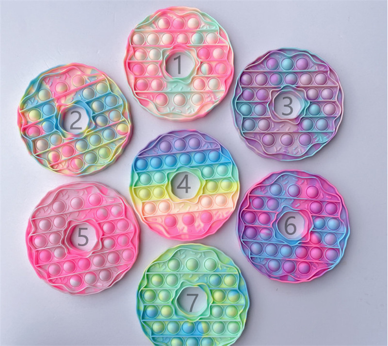

Macaron Color Rodent Control Pioneer Donut toys I Am A Master Puzzle Board Game Decompression Toy