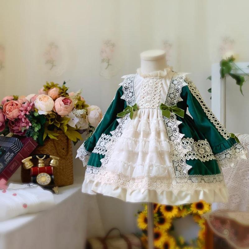 

Girl's Dresses Autumn Winter Spanish Vintage Lolita Velvet Princess Ball Gown Lace Stitching Birthday Party Easter For Girls L1282, Green