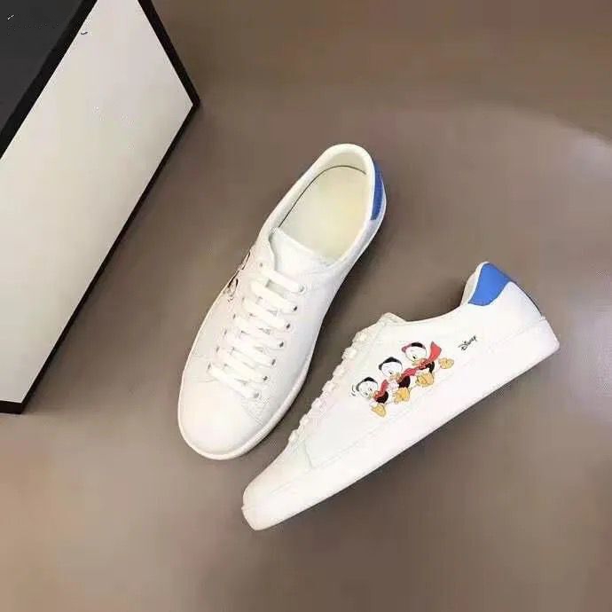 

2021 Free Fashion wo red and sportslowcasual flat outdoor men' Zapatillas driving shoes MKJ001