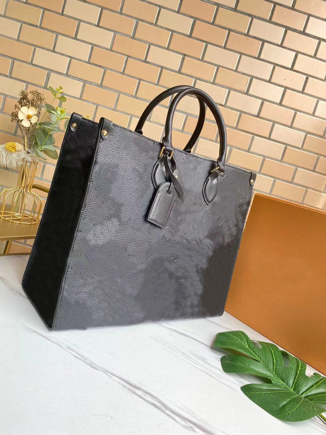 

Designer Bags with hight quality Genuine Leather Hourglass Bag Foll In Love valentine Gifts Totes, Customize