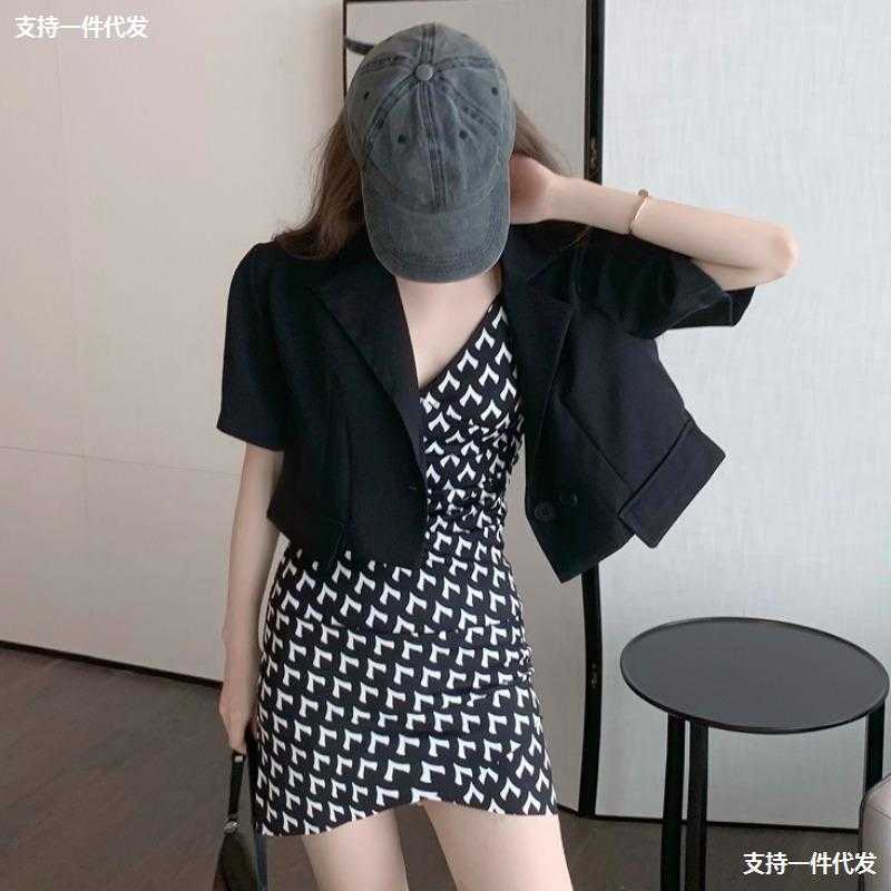 Fashion 2021 Xiagangwei Slim Suspender Drs + Short Coat Two Piece Suit-image-702409652