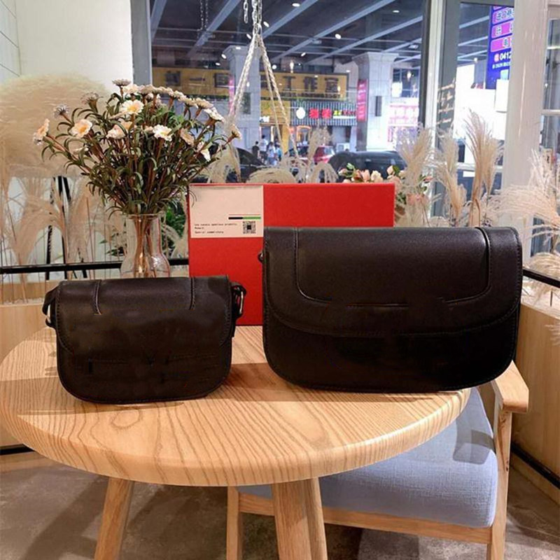 

Fashion Designer Shoulder Bags Women Handbag Crossbody Bag Genuine Leather Letter Hardware Lady Flip Purse With Box Five Color