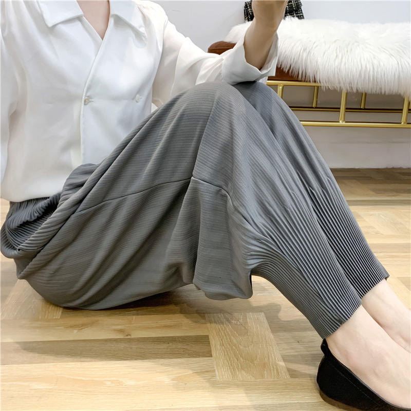 

2021 New Pencil Pleated Women Autumn Winter Casual Loose Harem Carrot Pants Plus Size Korean Style Trousers 001 Lhpr, Black