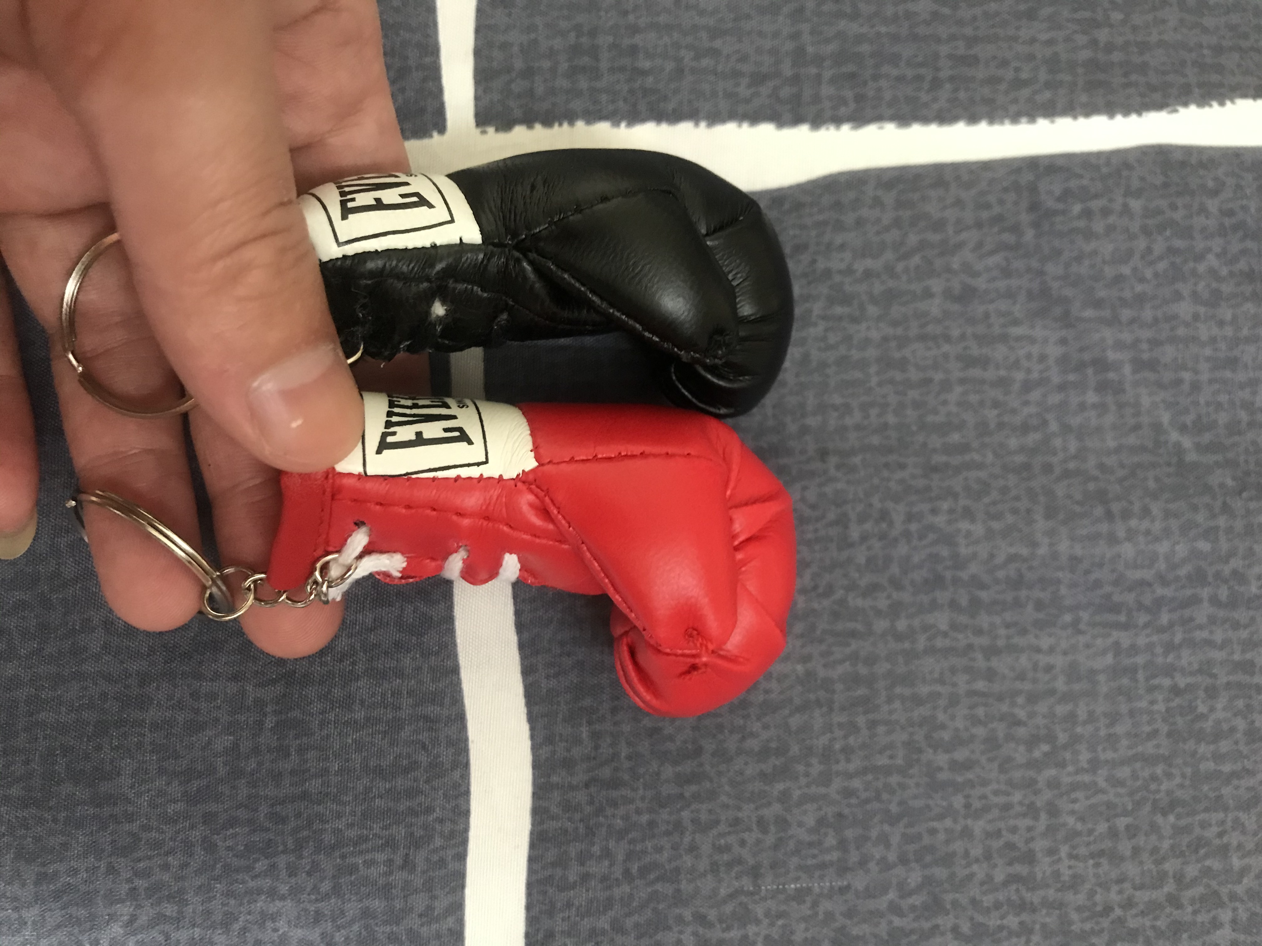 

Fist Small boxing gloves Keychain Cheerleading Pendant key chain