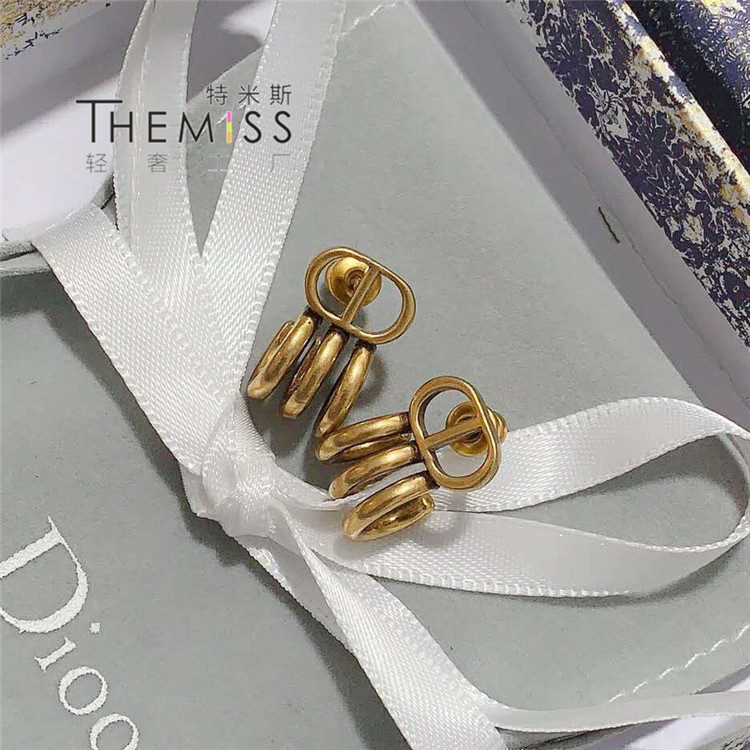 

Dijia / Dijia CD Earrings 2020 wind wrapped personalized three circles