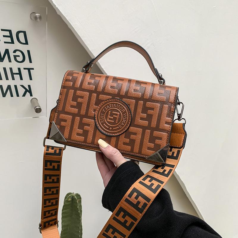 

2021 Men Luxurys Handbags Designers Shoulder Fashion 21012601Q Purse Backpacks Luggage Bags Duffle Backpack School Women Travel Lgshijk