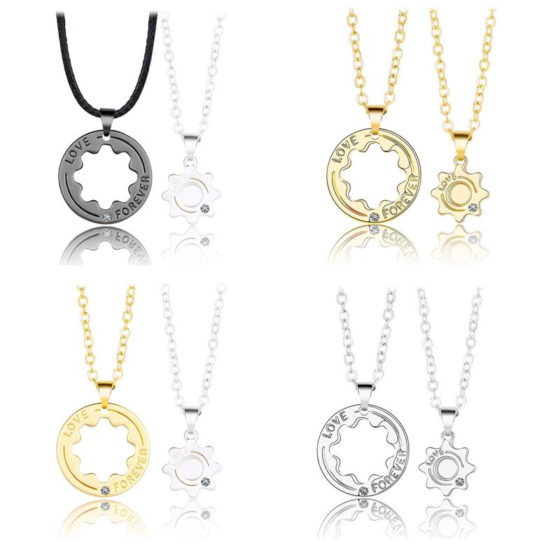 

Pendant Necklaces 2pcs/Set Couple Necklace Stitching Time Gear For Men And Women Creative Clavicle Chain Valentine's Day Gifts