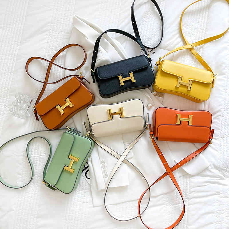 

Backpack Fashion Versatile Single Shoulder Bag Litchi Pattern Women's Pu Small Square Foreign Temperament Underarm French Stick, Black;red