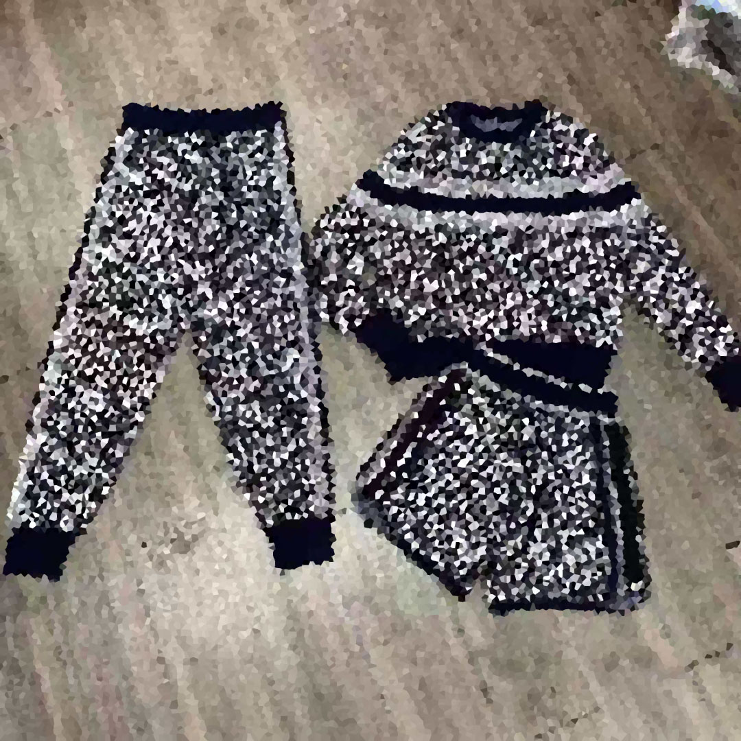 

21ss Women Pullover Sweaters Suits Sets Letter Embroidery Lady Style Knitted Sweater+ Pants Casual Mix Color Two Piece Suit Small Sweet Wind Coat Size -L, Shorts