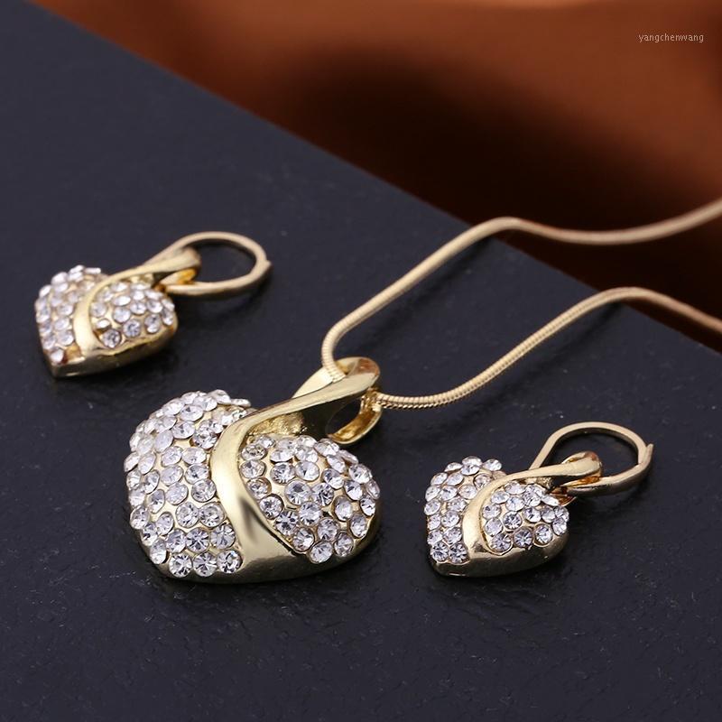 

Chains Luxury Bling Zircon Love Heart Shape Pendant Necklace Female Women Choker Wedding Bridal Jewelry