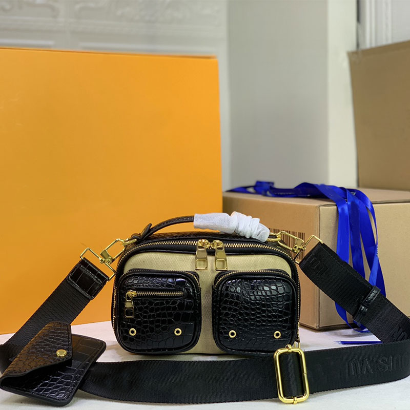 

Women Crossbody Bag Fashion Zipper Messenger Handbag High End Quality Matching With Crocodile Pattern Wide Shoulder Starp Classic Metal Buckle, Black