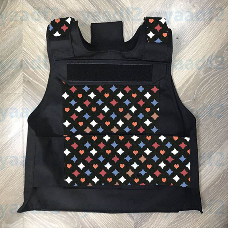 

Womens Mens Armor Vests Fashion Tactical Vest Outdoor Hunting Cycling Leather Tank Tops Tide Letters Blossom Sleeveless Jackets, Real pic pls contact us