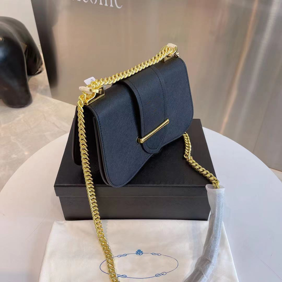

PRAD Designer Women New Mini Bag tote high quality Pure skin Delicate and soft purse handbag messenger crossbody wallet Inclined shoulder Credit card bags 24x16cm QA, Customized