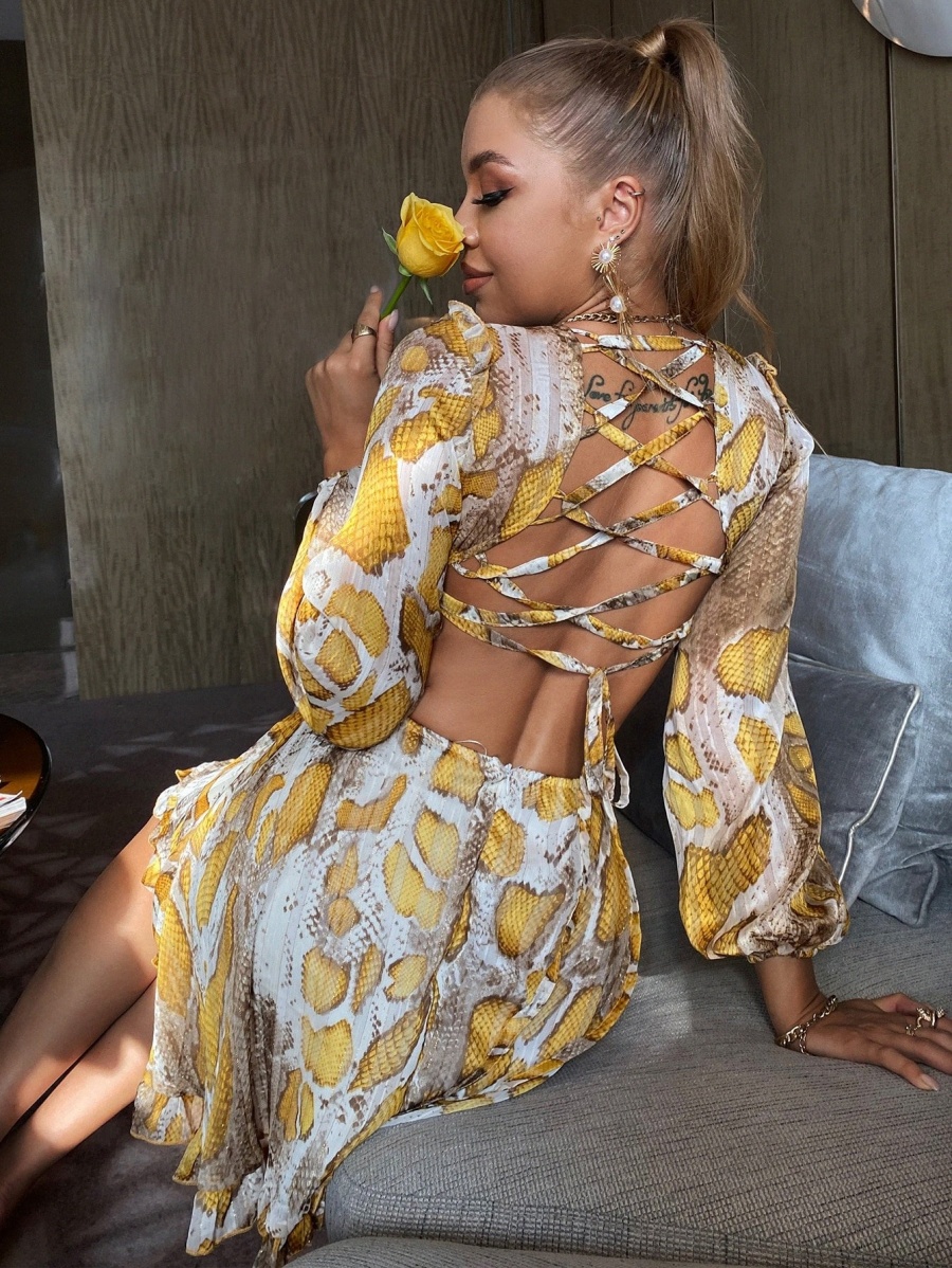 

Glamaker Snakeskin Print Lace Up Back Bishop Sleeve Dress P4yc#, Multicolor