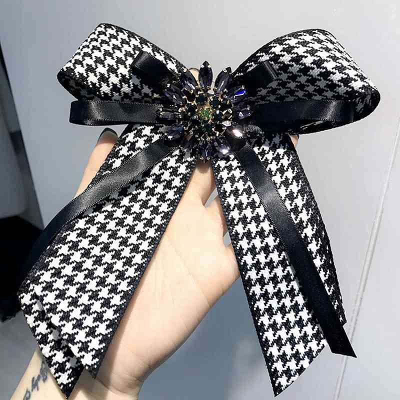 

Korean Vintage College Houndstooth Swallow Gird Big Bow Tie Brooches for Women Fashion Shirt Corsage Jewelry Accessories