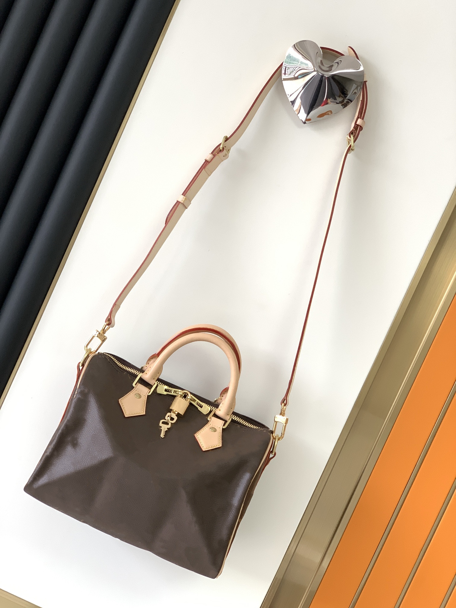 

Travel Fitness Bag Designers Fashion Black High Quality Canvas 2021 Mens European and American Tide Style Women Luxu, Box