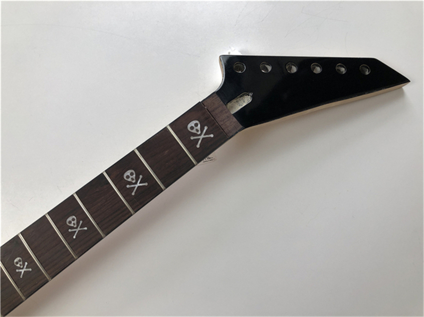 

Maple Rosewood Fretboard Skull inlay Guitar Neck 24 Fret parts Black gloss