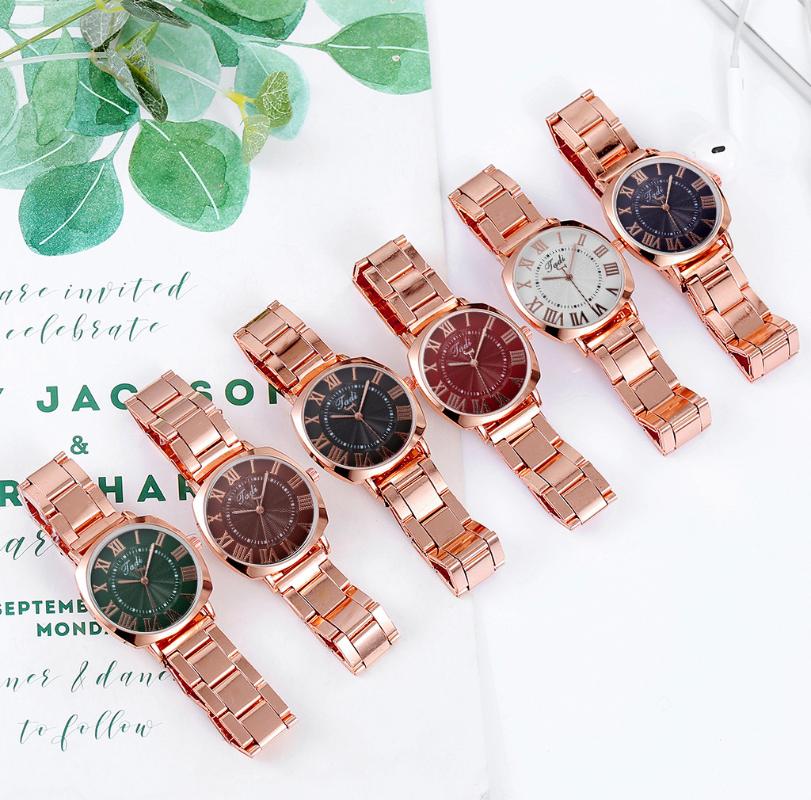 

Wristwatches Luxury Women Watches Magnetic Female Clock Quartz Women's Shining Casual Stainless Steel V Strap Bracelet Watch Set, As the photo show