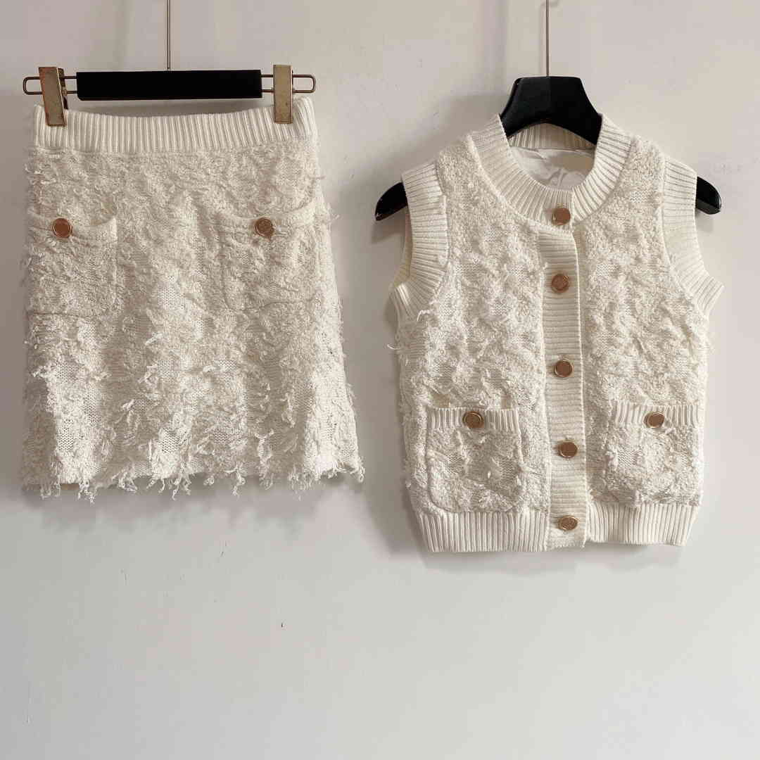 

Two Piece Dress Womens Luxuxy Woman Cardigan Vest 2 s Set Outfits White Color Suit Fashion and High Quality Holiday clothe-2 0K6A, 1# shoe box