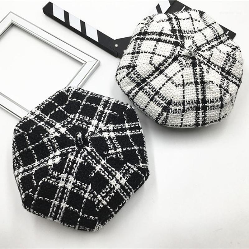

Berets 2021 Soft Beret Trend French For Women Fitted Flat Plaid Hat White Black Tartan Check Beanies Boina1
