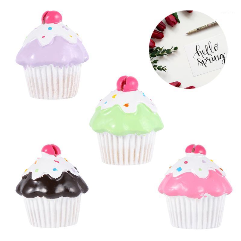 

4pcs Adorable Cake Shaped Memo Po Holders Paper Note Clips For Wedding Party Table Decoration (1pc In Each Color, Pur