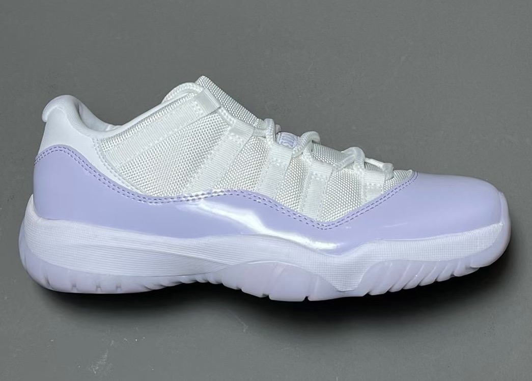 

2022 Authentic 11 Low WMNS Pure Violet White Shoes Men Women 23 Real Carbon Fiber Outdoor Sports Sneakers With Original box Size 36-47.5