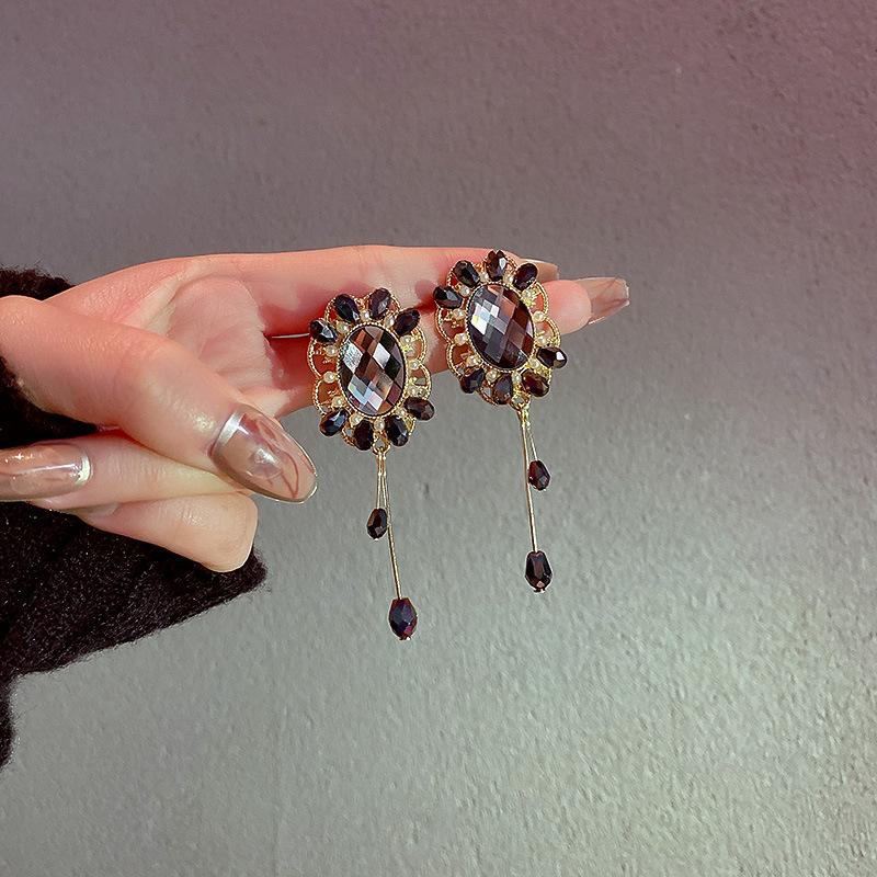 

Dangle & Chandelier Fashion Vintage Geometric Black Earrings For Women Personality Joker Lady Elegant Crystal Jewelry Accessories
